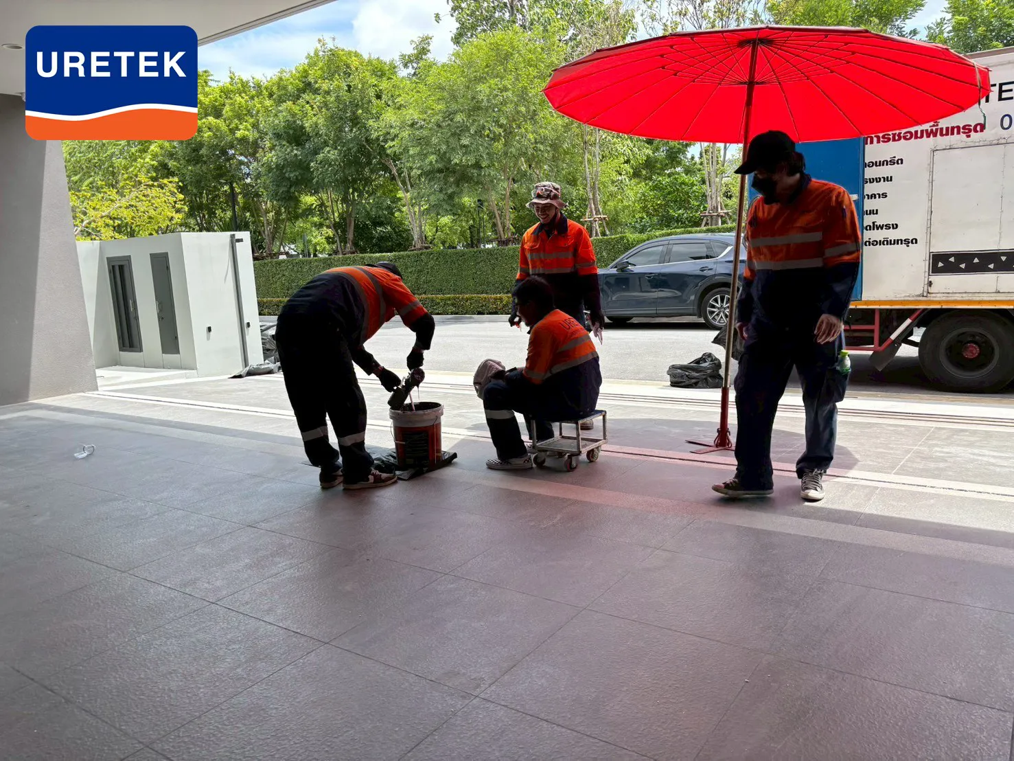 พื้นทรุด ไม่ต้องรื้อ! ยกพื้นด้วยเรซิน ราชพฤกษ์ — 17