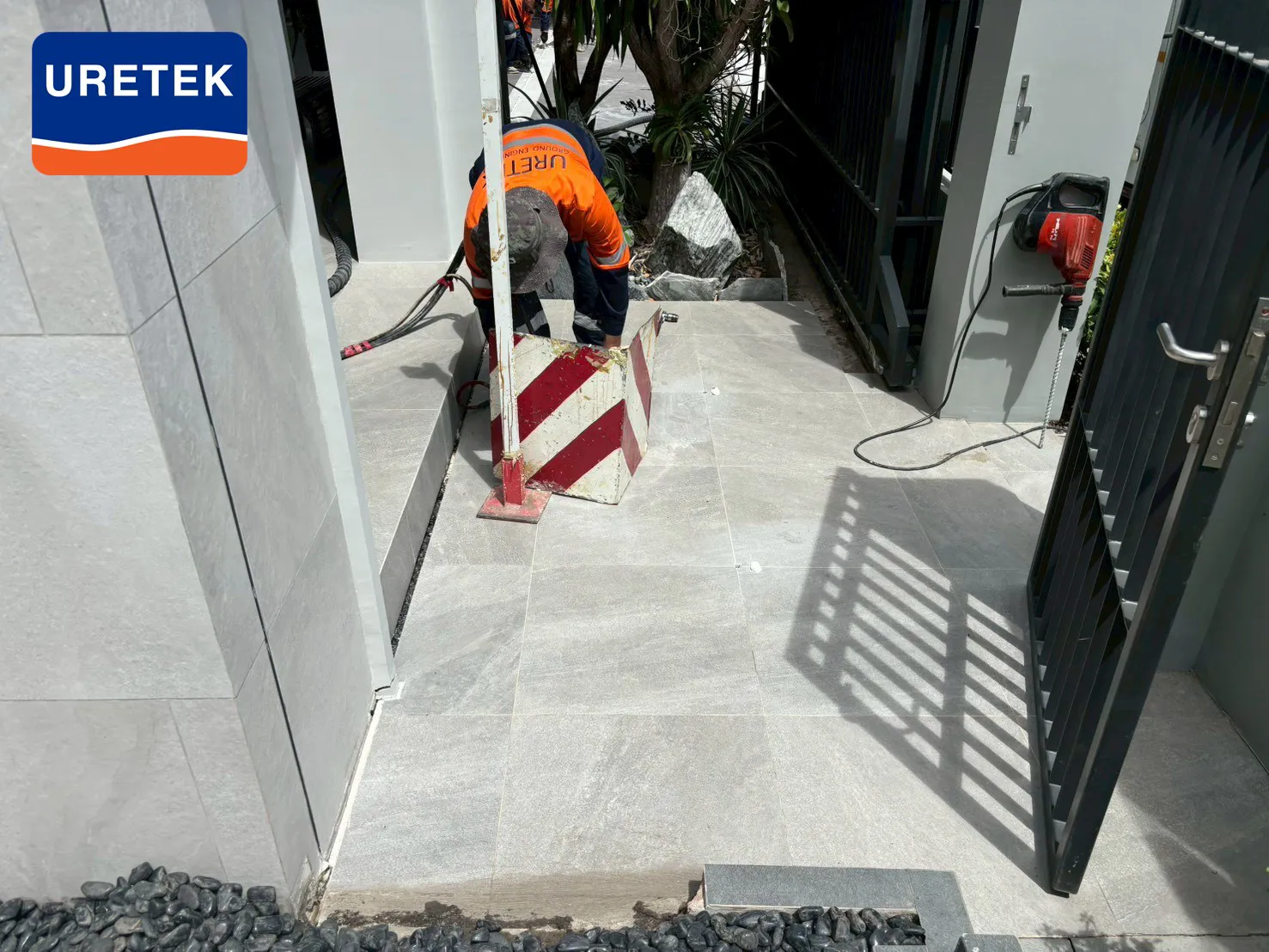 พื้นทรุด ไม่ต้องรื้อ! ยกพื้นด้วยเรซิน ราชพฤกษ์ — 35