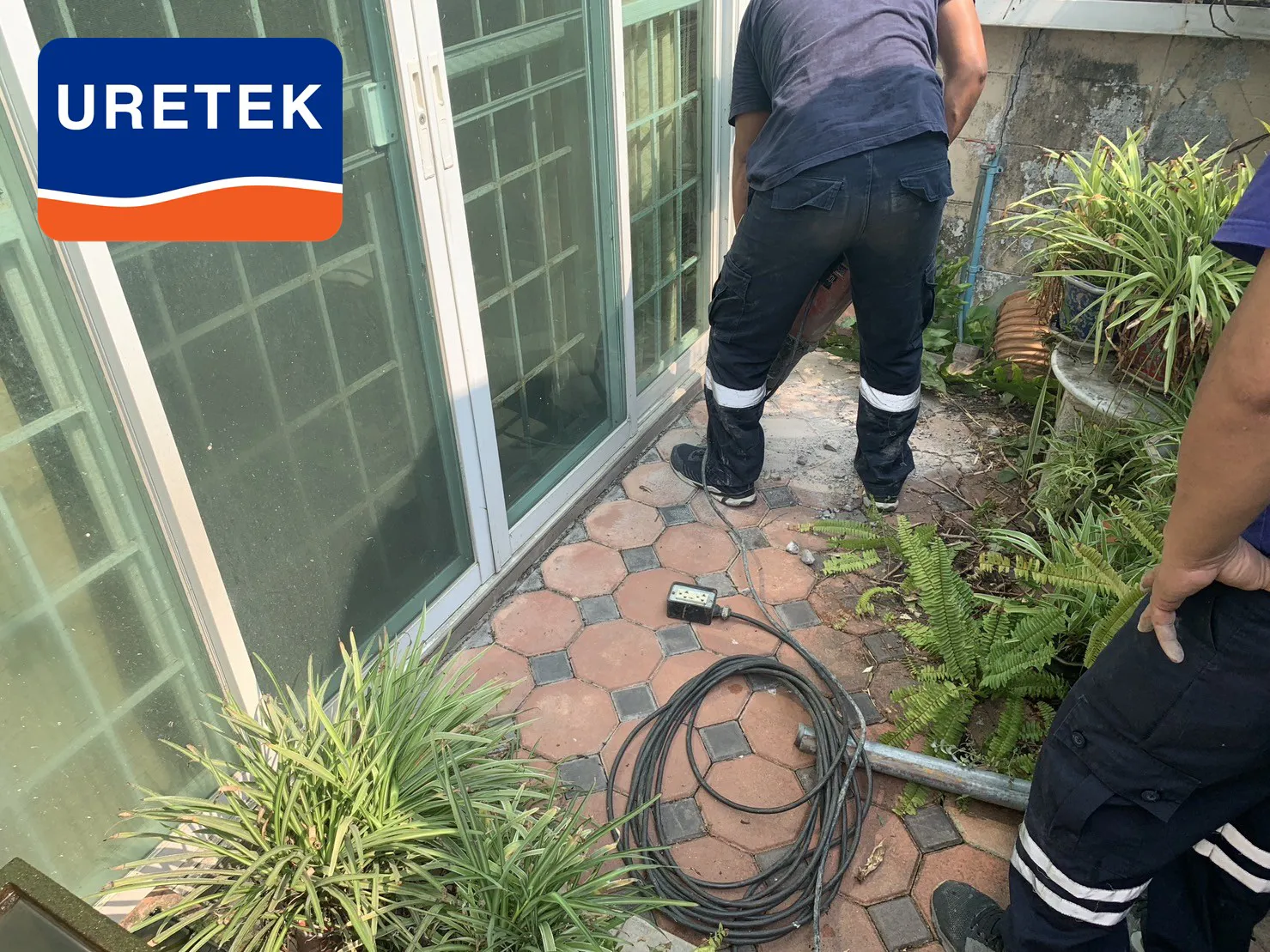 Micropile Underpinning in a Garden Courtyard, Sukhaphiban 5 — Sparing the Plants and Paving — 5