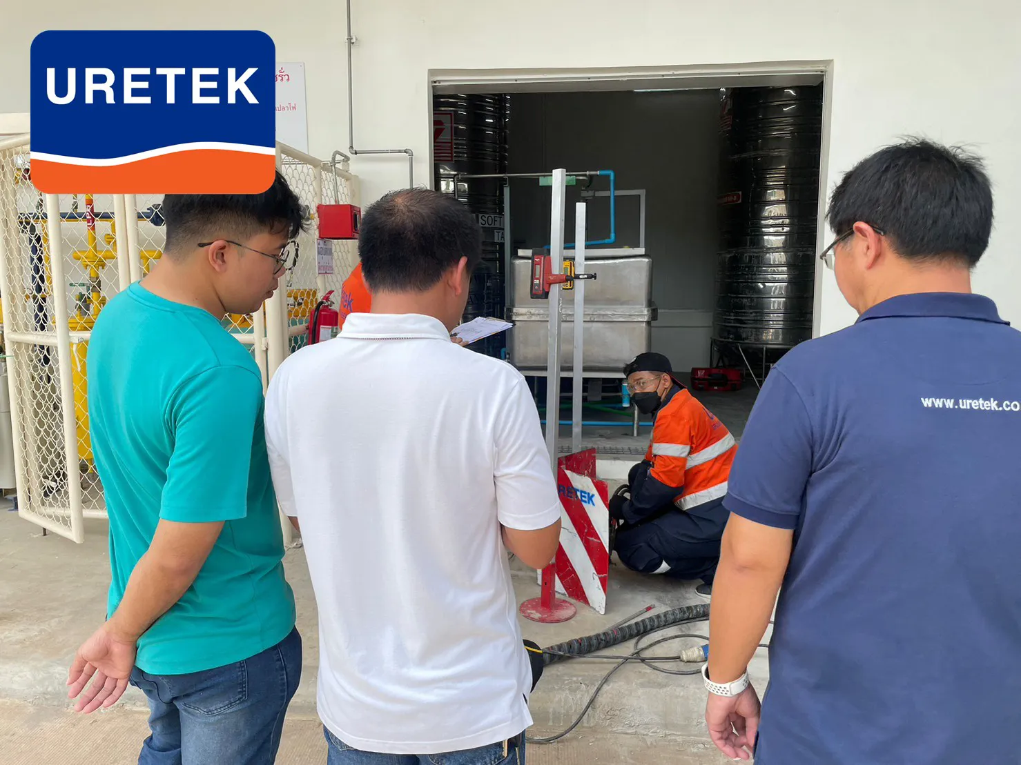 Floor Lifting Beneath Stainless Water Tanks, Betagro Khon Kaen — No Tanks Moved — 21