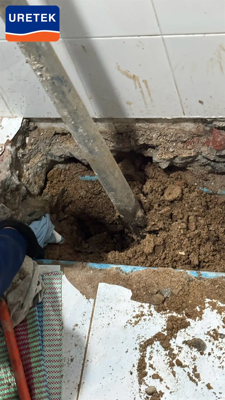 A Settling Rear Extension, Phasi Charoen — 4 Micropiles, Around the Plumbing — 6