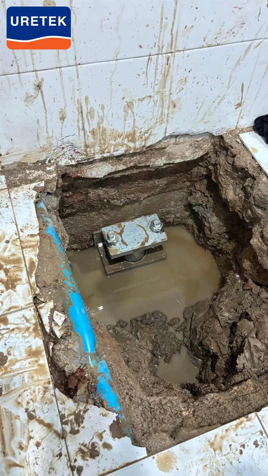 A Settling Rear Extension, Phasi Charoen — 4 Micropiles, Around the Plumbing — 8